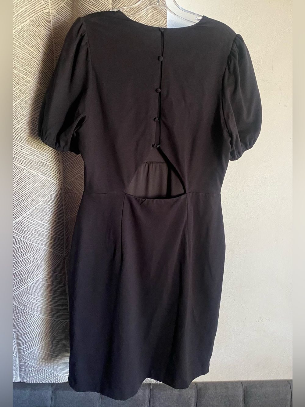 Boden Cut Out Jersey Mini Dress Black Women’s Back Button Size 8R - Picture 4 of 13